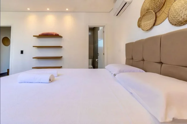 Imagem LINDA RESIDÊNCIA DE ALTO PADRÃO Á VENDA DE PORTEIRA FECHADA EM CONDOMINIO EM ARRAIAL D'ÁJUDA - PORTO SEGURO - BAHIA
