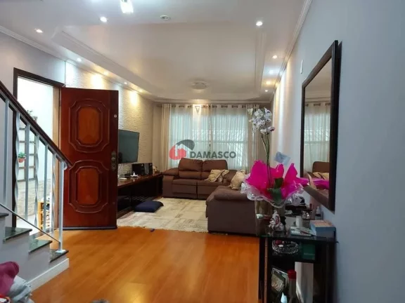 Imagem Sobrado à venda 3 Quartos, 1 Suite, 2 Vagas, 173M², Vila Lúcia, São Paulo - SP