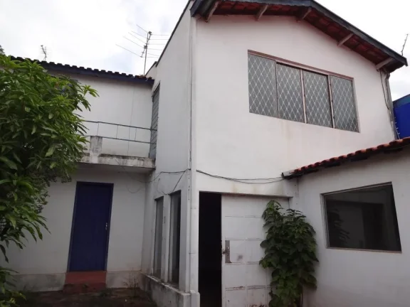 Imagem Casa ampla com vocação comercial no Centro , excelente para clínicas e escritórios , banheiros m...