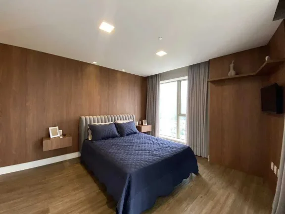 Imagem Apartamento mobiliado com 5 dormitórios sendo 4 suítes e 3 vagas de garagem em Balneário Camboriú
