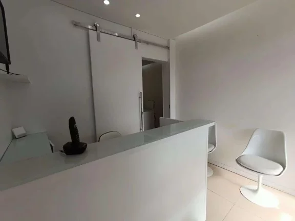 Imagem Oportunidade Imperdível: Sala Comercial com Acabamento de Qualidade no Ibiapaba