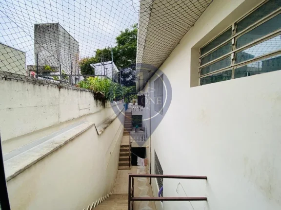 Imagem Casa para locação na Vila Madalena, São Paulo-SP: 4 quartos, 2 salas, 3 banheiros, 2 vagas de garagem, 160m² de área.