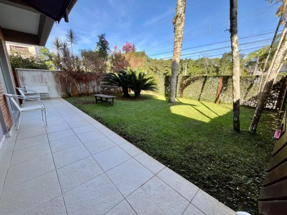 Imagem Casa de Luxo na Riviera de São Lourenço Módulo 26: 3 Quartos, 1 Suíte, Varanda Gourmet, Piscina e Muito Mais!