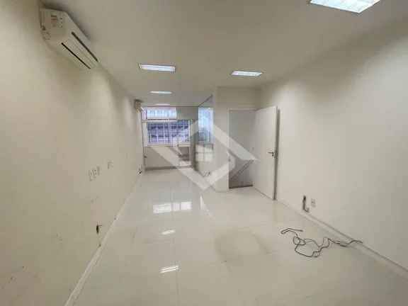 Imagem Sala Duplex 72m² - em predio misto - Frente ao Metrô Carioca, Centro do Rio