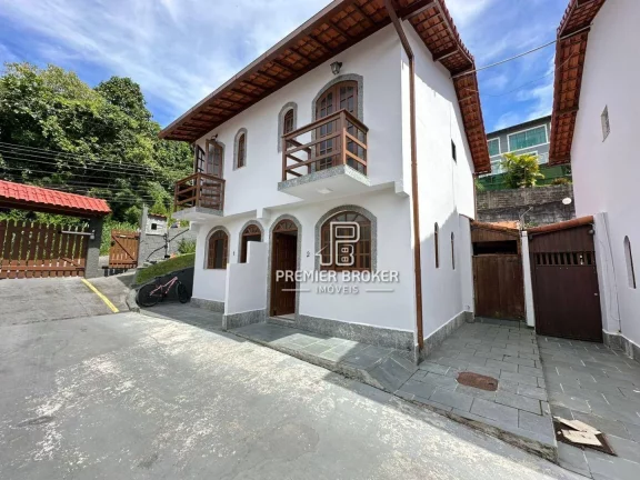 Imagem Casa à venda, 60 m² por R$ 385.000,00 - Artistas - Teresópolis/RJ