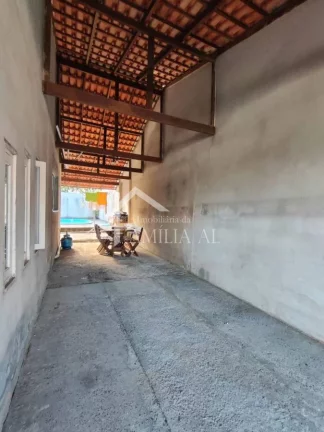 Imagem Casa com Piscina no Aventureiro