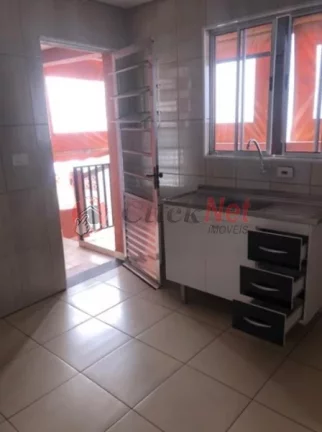 Imagem Casa recém reformada localizada no bairro Jardim Alvorada, Santo André com 4 dormitórios, sendo 1 suíte, 1 vaga e uma edícula, 138,98m².
