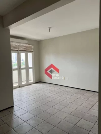 Imagem Apartamento com 3 dormitórios à venda, 100 m² por R$ 320.000 - Fátima - Fortaleza/CE