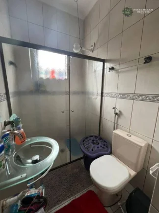 Imagem Casa com 5 dormitórios à venda, 200 m² por R$ 960.000,00 - Tupi - Praia Grande/SP