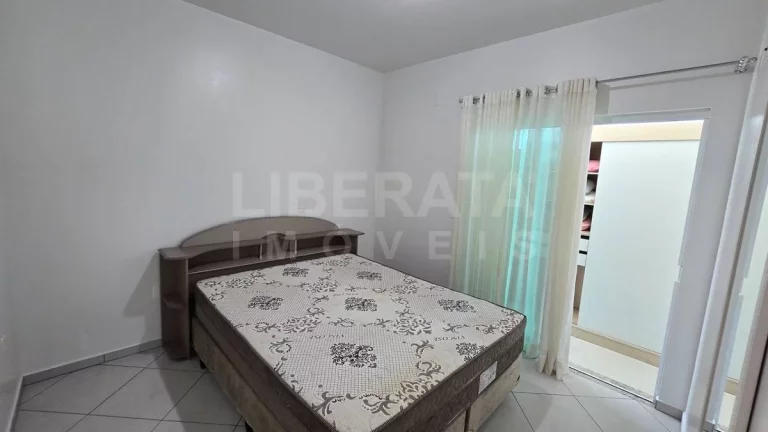 Imagem Casa para alugar na Meia Praia, Navegantes