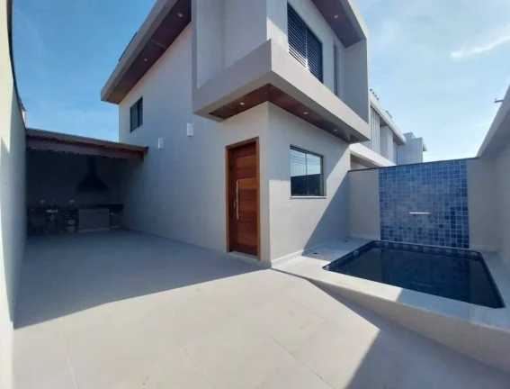 Imagem Casa Nova com fino acabamento com armários!!!