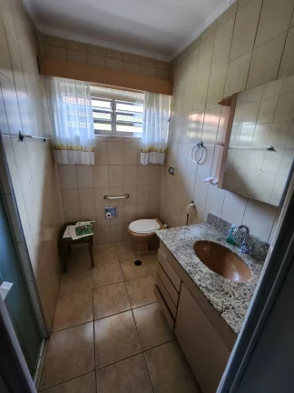 Imagem VENDO LINDO SOBRADO COM 03 DORMITÓRIOS NO RESIDENCIAL INGAI!