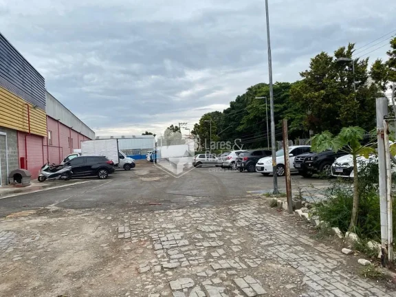 Imagem GALPÃO P/ LOCAÇÃO COMERCIAL, COM 10.850 M², SENDO 5.500M² DE ÁREA CONSTRUÍDA, COM 1.000M² DE MEZANINO. PARTE DO PISO TÉRREO SUPORTA ATÉ 4 TON.