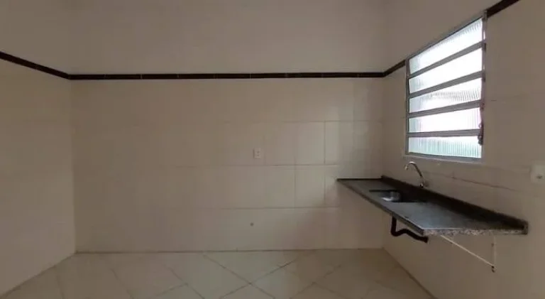 Imagem Casa para Alugar com 170m², 2 dormitórios, 1 sala e 2 vagas!!!