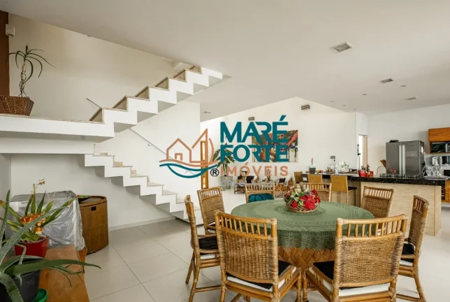 Imagem Maravilhosa casa em condomínio pé na areia em Ubatuba SP