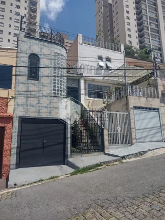 Sobrado à venda, 206 m² com 3 dormitorios 2 vagas de garagem excelente para uso residencial ou comercial no Santana, São Paulo, SP