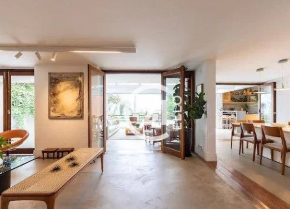 Imagem Casa em rua fechada, 608m², 3 suítes, Jardim Guedala
