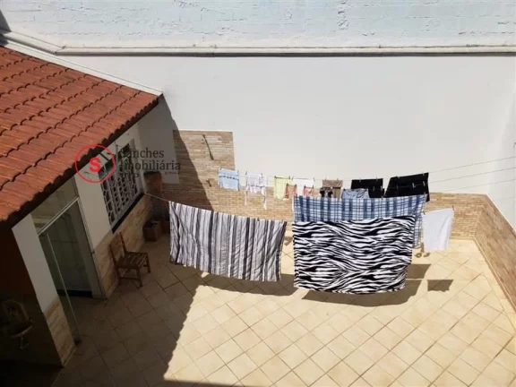 Imagem EXCELENTE SOBRADO A VENDA, COM 5 DORMITÓRIOS, 2 SUÍTES, 3 SALAS, AO LADO DO LARGO DA VILA ZELINA. QUINTAL GRANDE COM CHURRASQUEIRA, VARANDA NA FRENTE