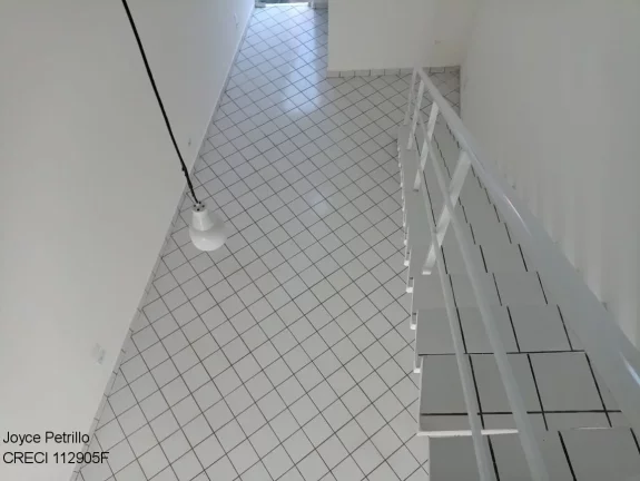 Imagem No Centro De Peruíbe Loja com Mezanino Disponível Para Locação. Oportunidade!!!