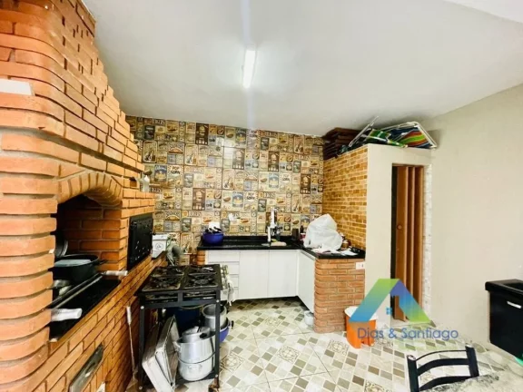 Imagem Vila Mariana Sobrado em Vila Fechada com total segurança, 3 dormitórios, 1 vaga espaço gourmet, a 5 minutos da estação do metro Chácara Klabin.