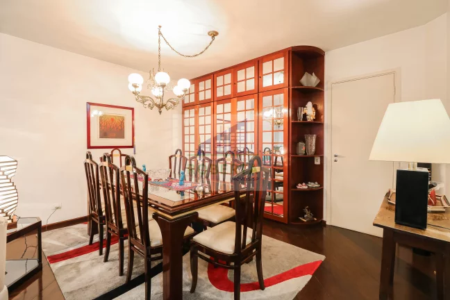 Imagem APARTAMENTO À VENDA EM ITAIM BIBI COM 4 DORMITÓRIOS