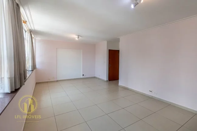 Imagem Apartamento para Venda ou Locação, 2 dormitórios com 1 suíte, 1 vaga. Itaim Bibi