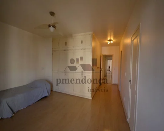 Imagem Apartamento amplo bem distribuído, com terraço, living para 03 ambientes, bem arejado e iluminado,...