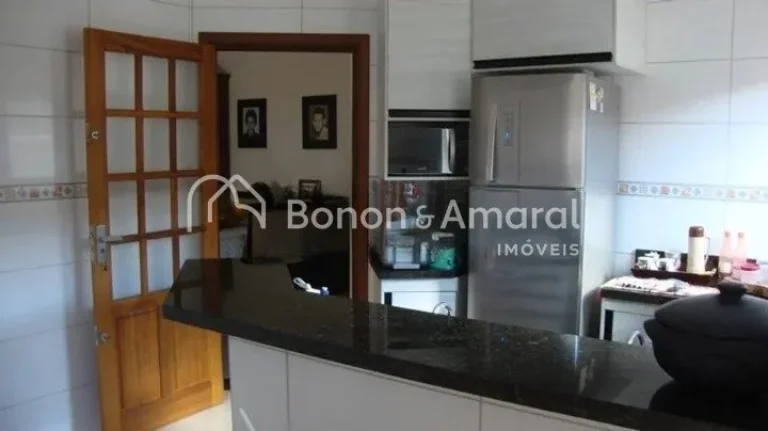 Imagem Venha conhecer esse charmoso sobrado, bem localizado no bairro Parque Imperador, com 168m² de área...