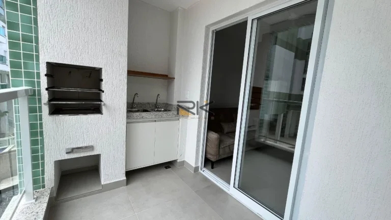 Imagem APARTAMENTO À VENDA NA PRAIA GRANDE COM 1 DORMITÓRIO,SALA DE ESTAR E JANTAR