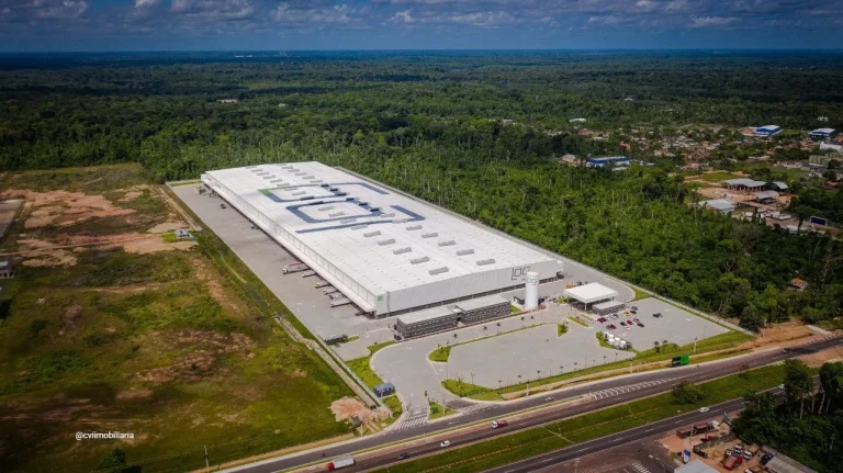 Imagem Galpão moderno para locação em condomínio logístico de alto padrão, localizado em Belém. Idea...