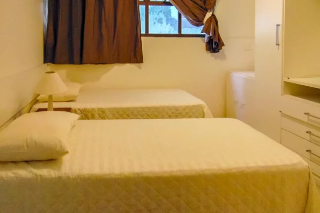 Imagem Apartamento com 4 dormitórios à venda, 200 m² por R$ 1.600.000,00 - Pitangueiras - Guarujá/SP