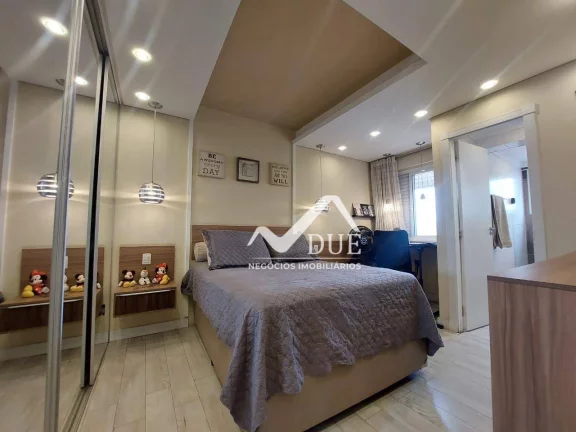 Imagem Apartamento em condominio clube, oriinalmente com 3 dormitórios e hoje com sala estendida. 1 vaga de garagem garantida e livre. PORTEIRA FECHADA