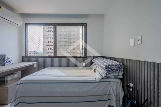 Imagem Apartamento Reformado | 3 Quartos | 136m² | Vista Mar – Barra da Tijuca