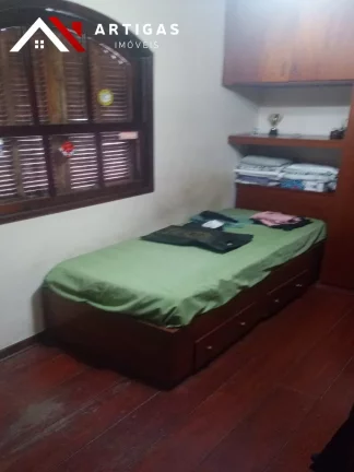 Imagem Sobrado á venda ou locação na Rua Cambará Vila Bertiga 350m²