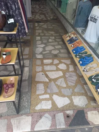 Imagem Loja ampla e bem localizada na Rua Tiradentes – Barbacena/MG