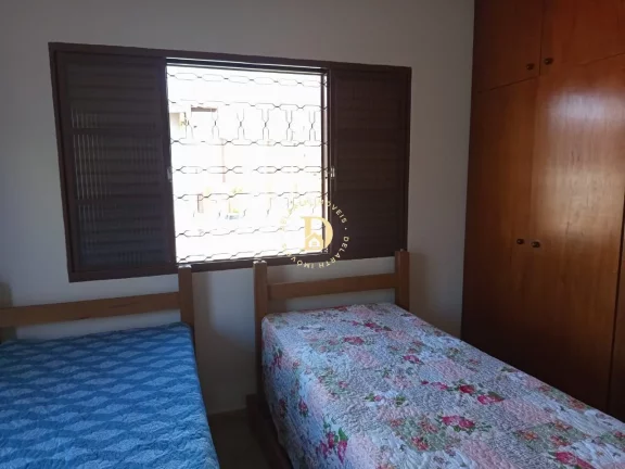 Imagem Sobrado em Caraguatatuba - Indaiá - 3 dormitórios (1 suíte) - 212m²