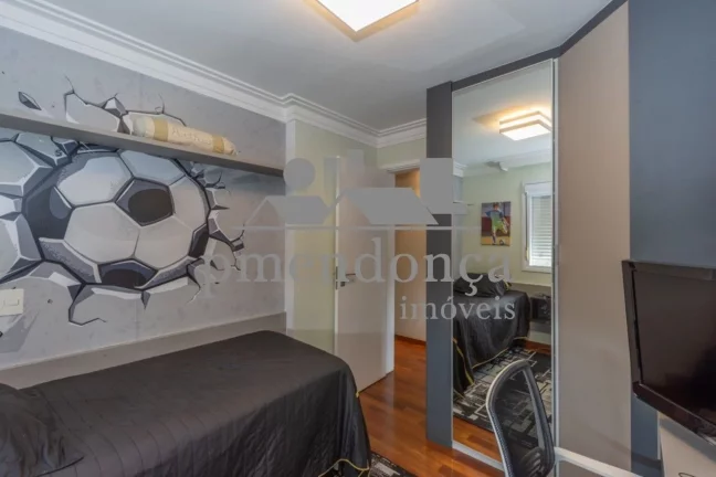 Imagem Apartamento excelente com 165m², 3 suítes e 3 vagas