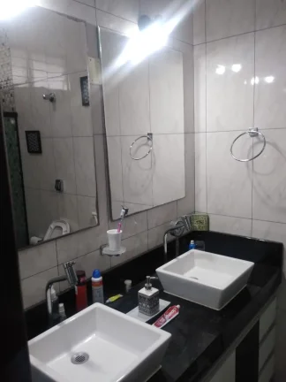 Imagem Casa 3 Dormitórios em excelente localização próxima ao Parque das Águas-Jardim Leocádia/SP