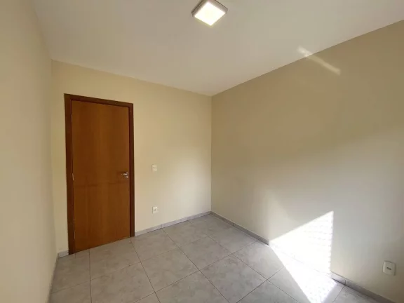 Imagem Apartamento com 2 dormitórios sendo uma suite e varanda na Vila Barão