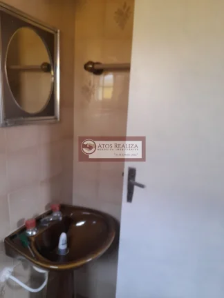Imagem Vendo SUPER Oportunidade no Jardim Lalo. Casa térrea no Jardim Lalo, São 2 Dormitórios, 1 Suíte, 2 vagas de garagem, corredor lateral, próximo a estação autódromo da CPTM. Apenas R$ 550.000 aceita financiamento, Valor de Oportunidade.