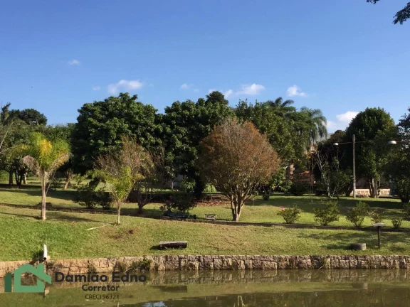 Imagem Chacara com 4100 metros, lago com peixe, churrasqueira, piscina, fogão alen