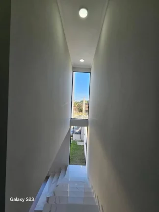 Imagem SOBRADO, 3 QUARTOS SENDO 2 SUITES, BARRA DO SAI