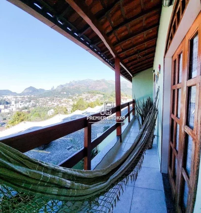 Imagem Casa com 3 dormitórios à venda, 140 m² por R$ 532.000,00 - Jardim Europa - Teresópolis/RJ