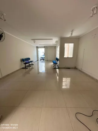 Imagem Casa à Venda no Bairro Santo José - Confira Detalhes e Contato