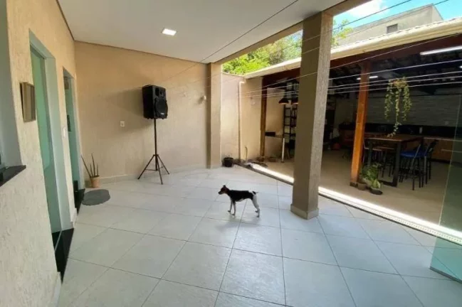 Imagem casa 3 quartos 1 suíte 2 vagas cobertas paralelas