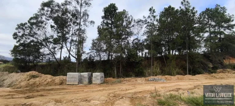Imagem Terreno à Venda em Capivari de Baixo SC  250m²