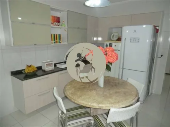 Imagem OPORTUNIDADE! CASA TÉRREA TOTALMENTE REFORMADA, MODERNIZADA, REPLETADE ARMÁRIOS EMBUTIDOS NOVOS, T...
