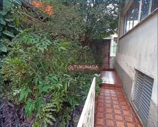 Imagem Sobrado com 3 dormitórios à venda, 285 m² por R$ 950.000 - Vila Tibagi - Guarulhos/SP