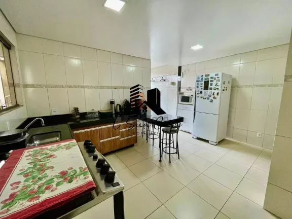 Imagem Casa à venda 4 quartos Bairro Arvoredo - Contagem/MG