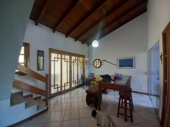Imagem Casa em Condomínio para Venda em Teresópolis / RJ no bairro Iucas